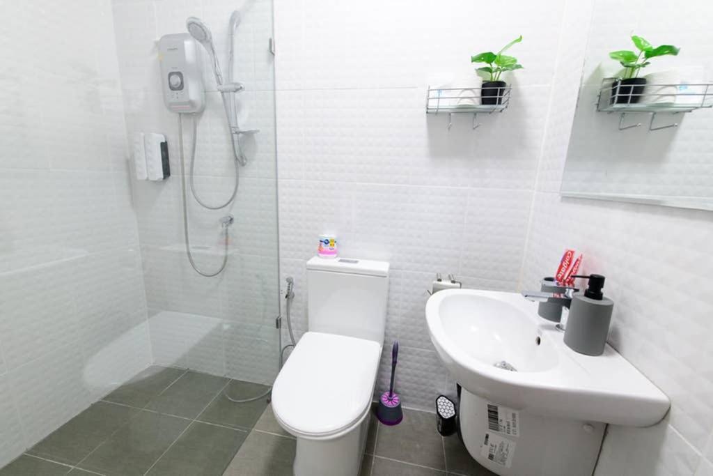 Bluebell House Hatyai - Cosy 3 Bedrooms For 10 Pax - 9 Mins Drive To Lee Grd Ban Kho Hong Exterior photo